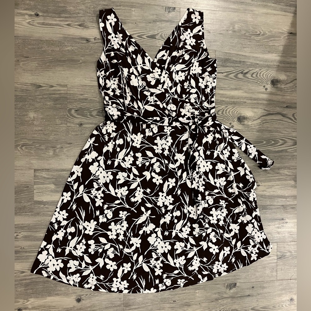 Laura Knee Length Brown Floral Dress w Removable Sash
